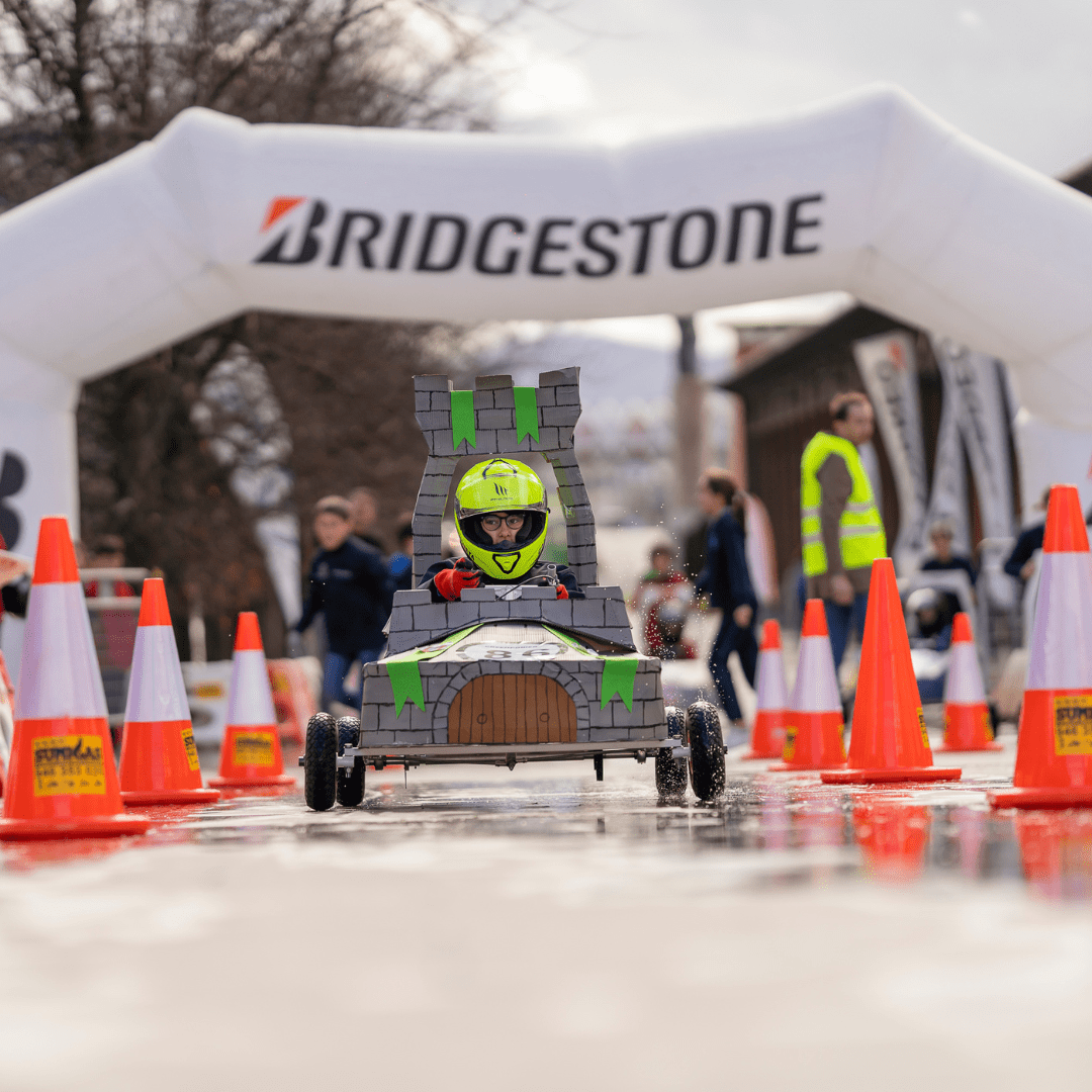 En ruta hacia la sostenibilidad. EthicLab y Bridgestone En ruta hacia la sostenibilidad. EthicLab y Bridgestone